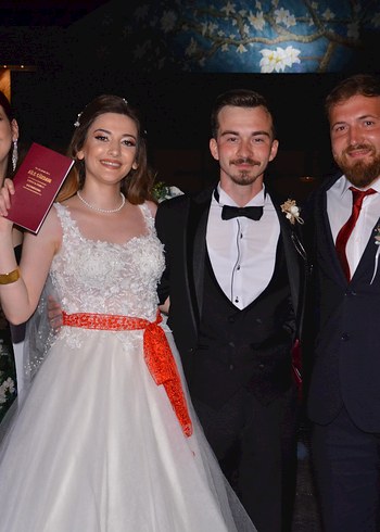 36 Beden Gelinlik