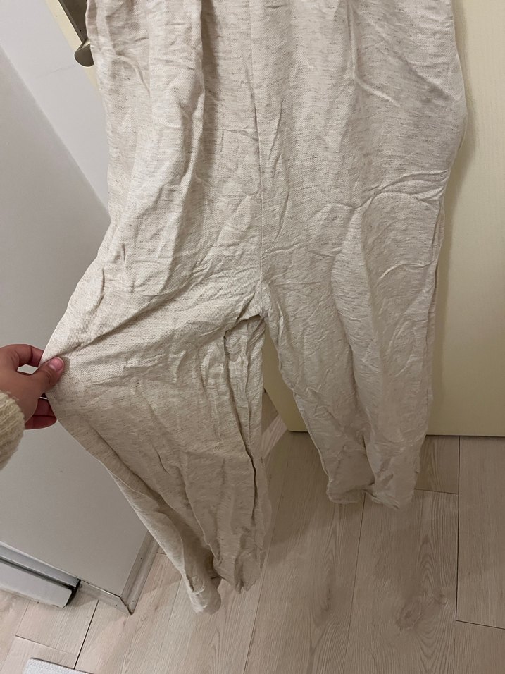 Bej V Yakalı Kadın Keten Tulum - Görsel 2