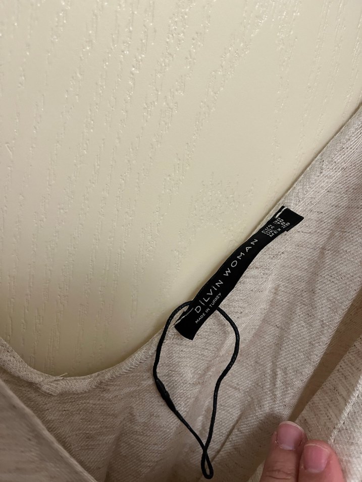 Bej V Yakalı Kadın Keten Tulum - Görsel 4