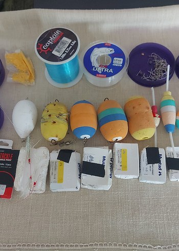 Çok Renkli Balıkçılık Malzemeleri Seti - Görsel 2