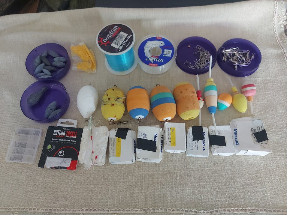 Çok Renkli Balıkçılık Malzemeleri Seti - Görsel 2