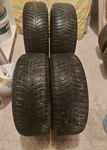 205/55/16 Kışlık lastik Bridgestone - Görsel 3