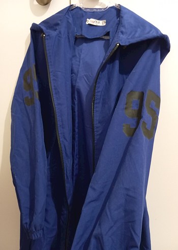 Kadın Mavi Kapüşonlu Fermuarlı Yağmurluk - Görsel 2