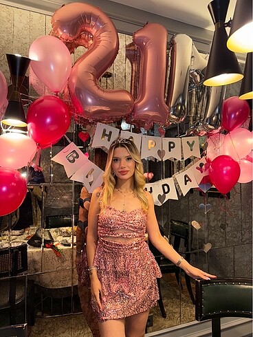 Diğer Payetli Pembe Elbise
