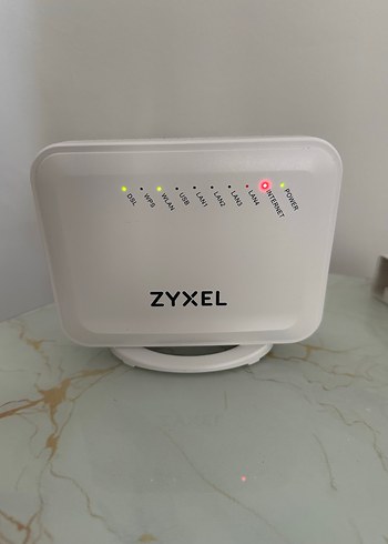 Beyaz Zyxel Modem
