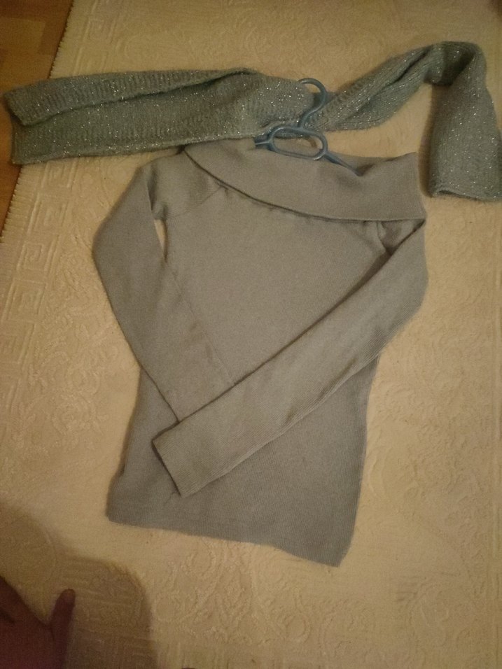 Gri Boğazlı Triko Kazak - Görsel 3