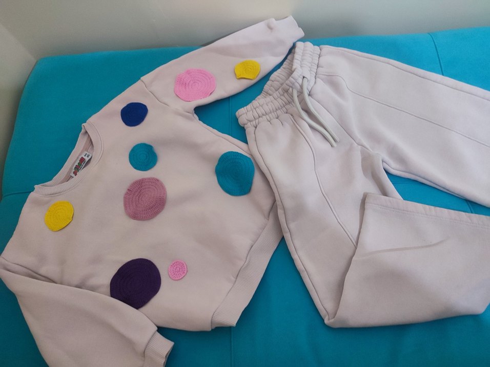 Bebek Kız Puantiyeli Uzun Kollu Takım - Görsel 2