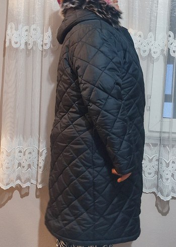 Siyah Kapüşonlu Uzun Kadın Kışlık Ceket - Görsel 3