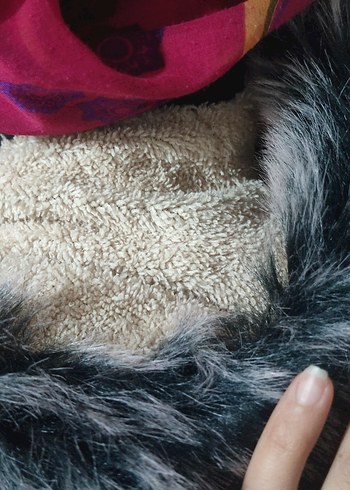 Siyah Kapüşonlu Uzun Kadın Kışlık Ceket - Görsel 6