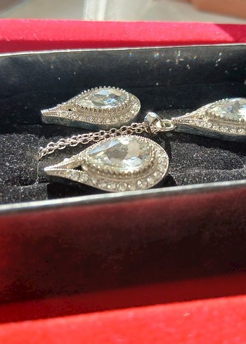 Beyaz Parlak Taşlı Kadın Takı Seti - Görsel 2