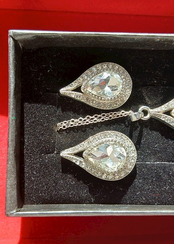 Beyaz Parlak Taşlı Kadın Takı Seti - Görsel 4