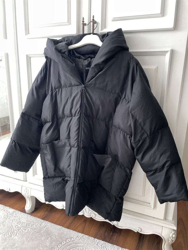 Siyah Kapüşonlu Midi Kadın Kışlık Mont - Görsel 2