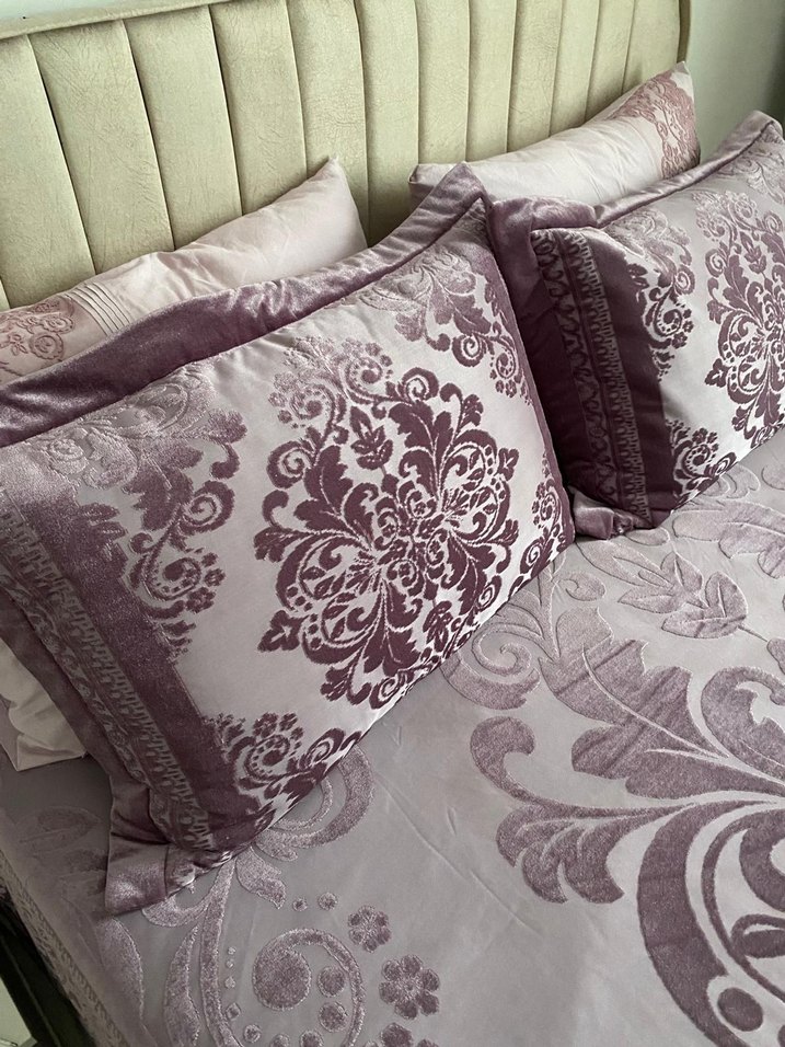 Lila Nakışlı Pastel Yatak Örtüsü - Görsel 4