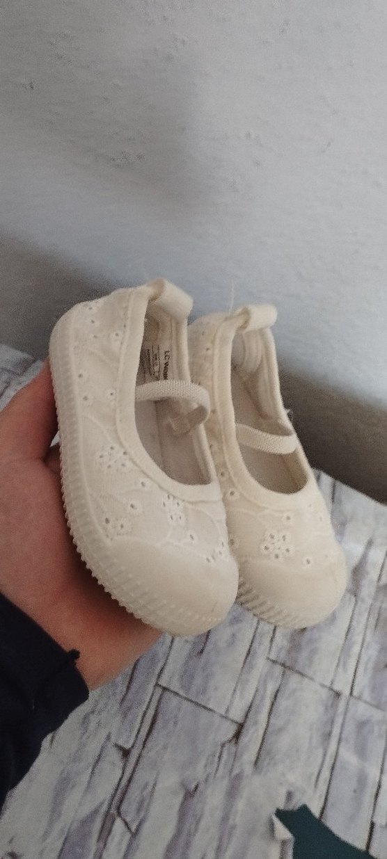 Kız Çocuk Beyaz Nakışlı Babet - Görsel 2