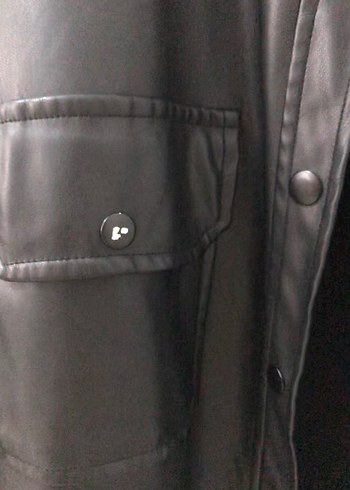 Düğmeli Siyah Deri Ceket - Görsel 4