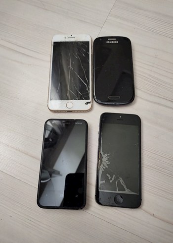 4adet hurda telefon