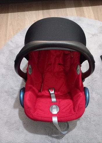 Maxi Cosi Koyu Kırmızı Bebek Puseti