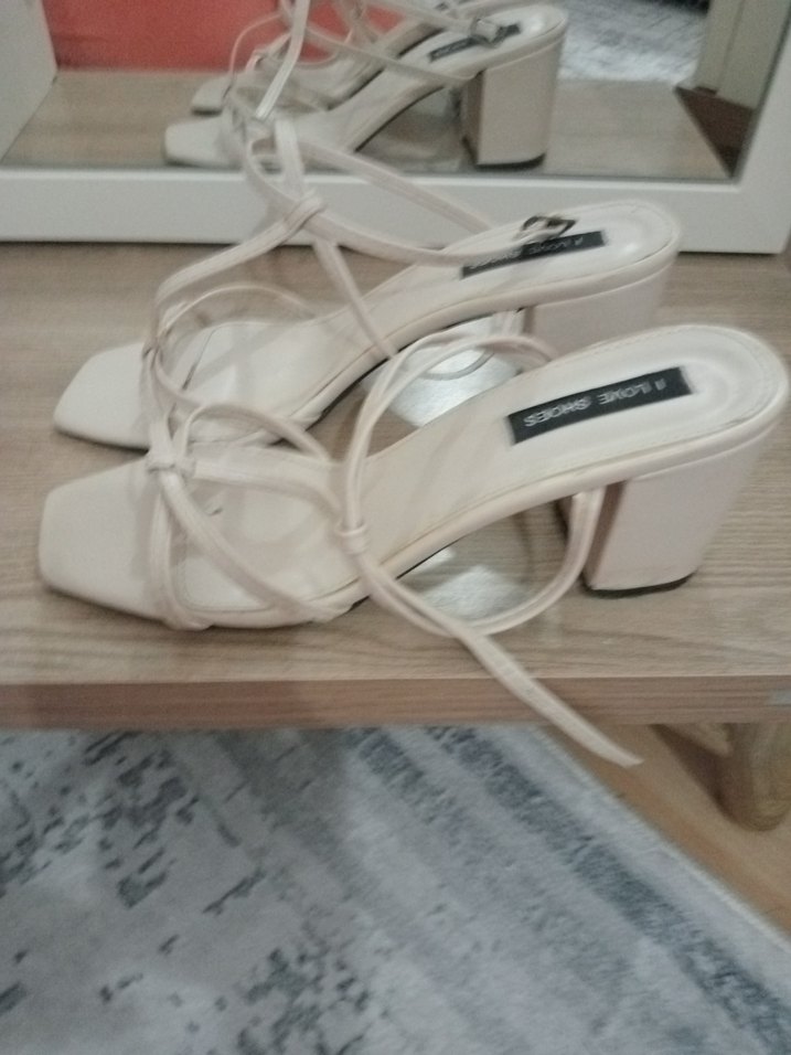 bej renk Tokalı kalin Topuklu Kadın Ayakkabı - Görsel 3