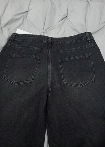 Siyah Bol Kesim Düğmeli Kadın Kot Pantolon - Görsel 3