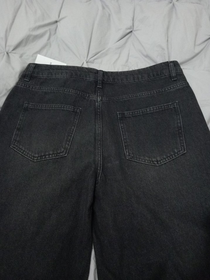 Siyah Bol Kesim Düğmeli Kadın Kot Pantolon - Görsel 3