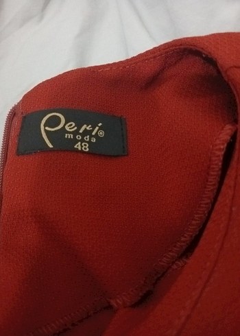 Kırmızı Uzun Ceket ve Siyah Pantolon Takım - Görsel 3