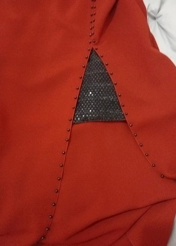 Kırmızı Uzun Ceket ve Siyah Pantolon Takım - Görsel 6