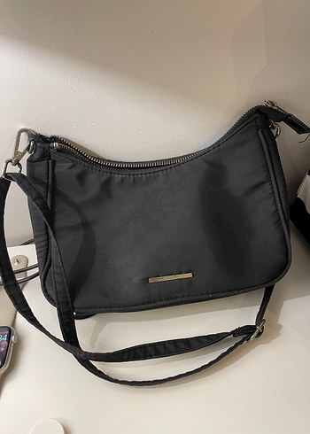 Bershka Siyah Kadın Çanta Fermuarlı