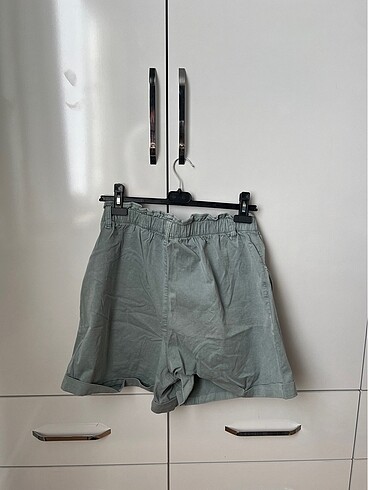 l Beden H&M şort