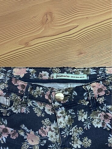 38 Beden STRADİVARİUS JEANS ŞORT
