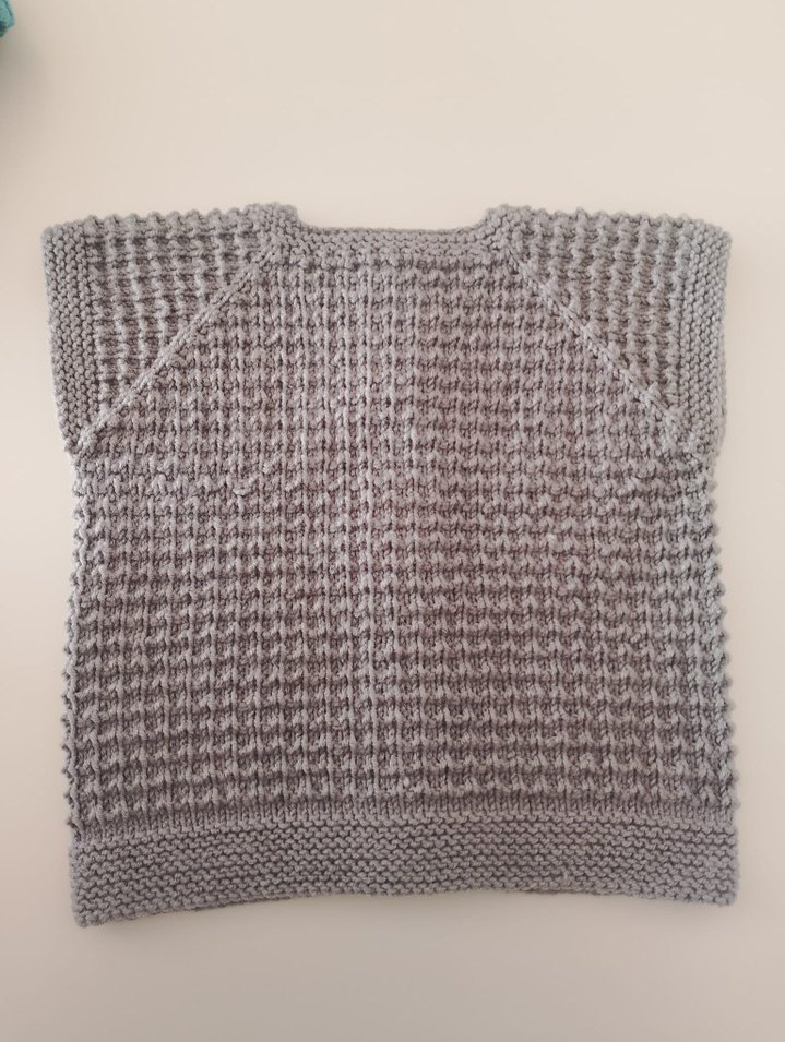 Gri Triko Düğmeli erkek bebek yelek 0/3 ay - Görsel 3