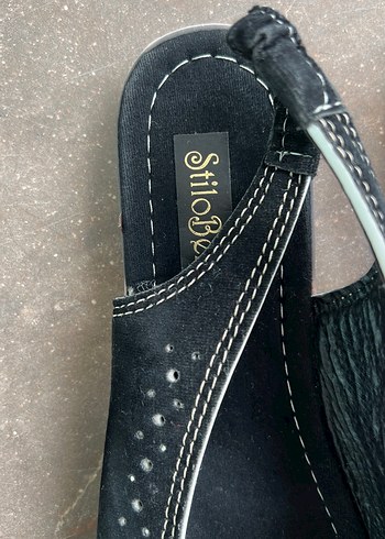 Kız Çocuk Siyah Nakışlı Tokalı Babet - Görsel 2