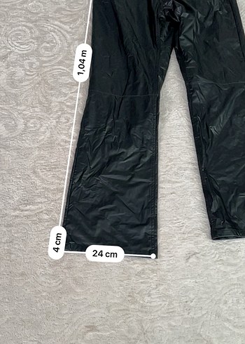 Clockhouse Siyah Deri Görünümlü pantolon - Görsel 4