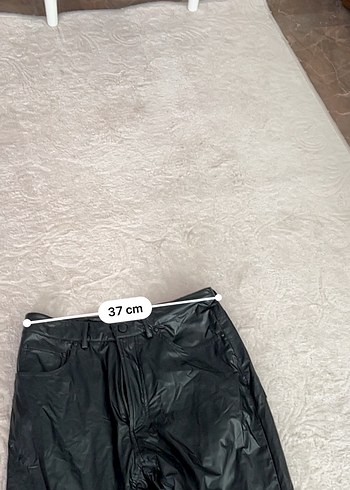 Clockhouse Siyah Deri Görünümlü pantolon - Görsel 2