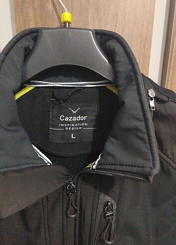 l Beden siyah Renk Cazador softshell erkek mont