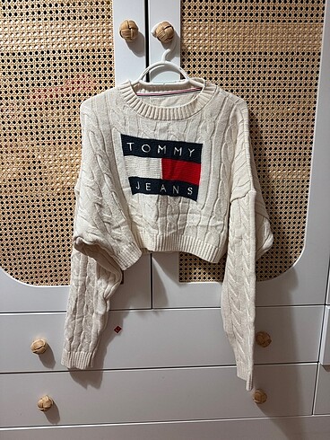 Tommy hilfiger kazak