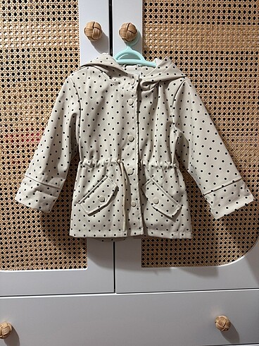 Mango yagmurluk ve trenckot