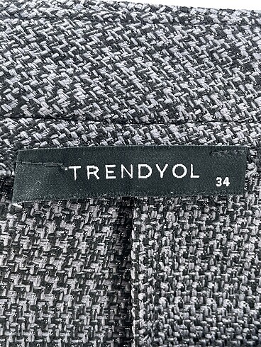 34 Beden gri Renk Trendyol & Milla Mini Etek %70 İndirimli.