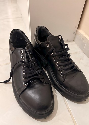 Elle Siyah Deri Sneaker