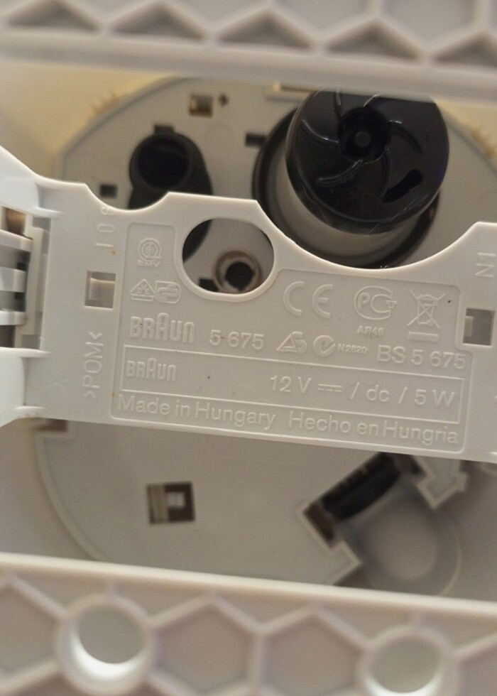 Braun Islak Kuru Seri 7 Şarj istasyonlu Tıraş Makinesi... - Görsel 2