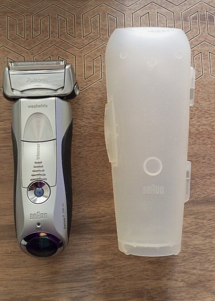 Braun Islak Kuru Seri 7 Şarj istasyonlu Tıraş Makinesi... - Görsel 4