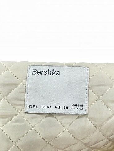l Beden çeşitli Renk Bershka Spor Dış Giyim %70 İndirimli.
