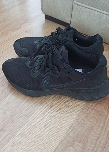 Nike Nike siyah renk spor ayakkabı 