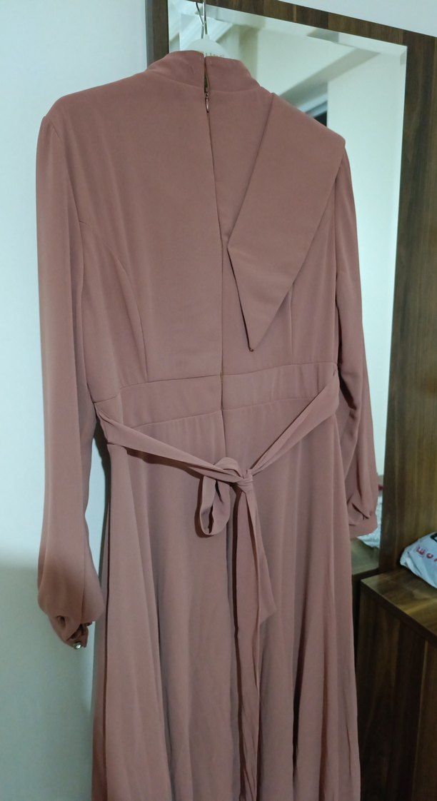 Drapeli pudra Uzun Kollu Kadın Abiye Elbise - Görsel 3