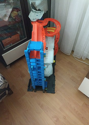 Beden Renk Hot Wheels Ultimate Çok Katlı Otopark ve Yarış Pisti