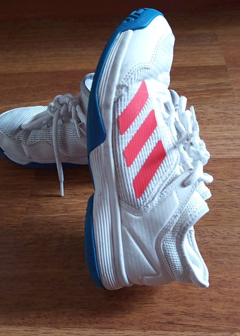 Adidas Beyaz Bağcıklı Spor unisex çocuk spor ayakkabı