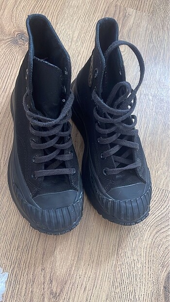 Kadın Converse