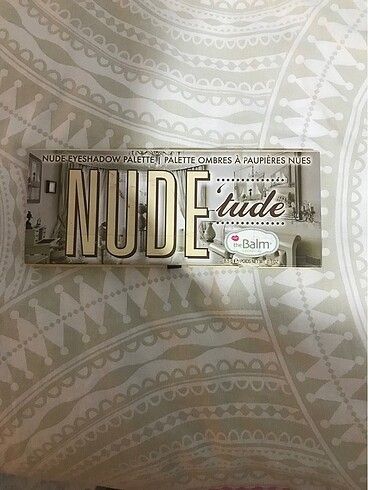 The balm nude tude far paleti