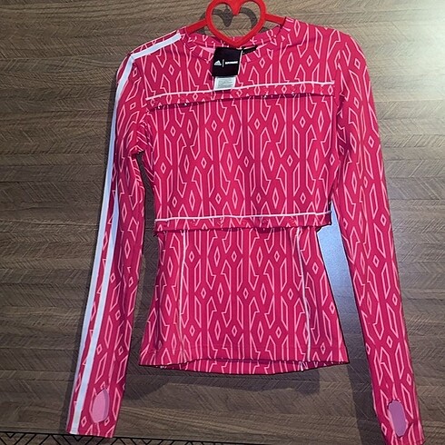 adidas crop body