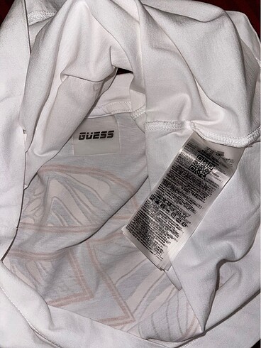 xs Beden beyaz Renk guess tshirt