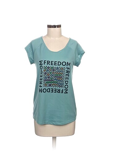 Sportive T-shirt %70 İndirimli.